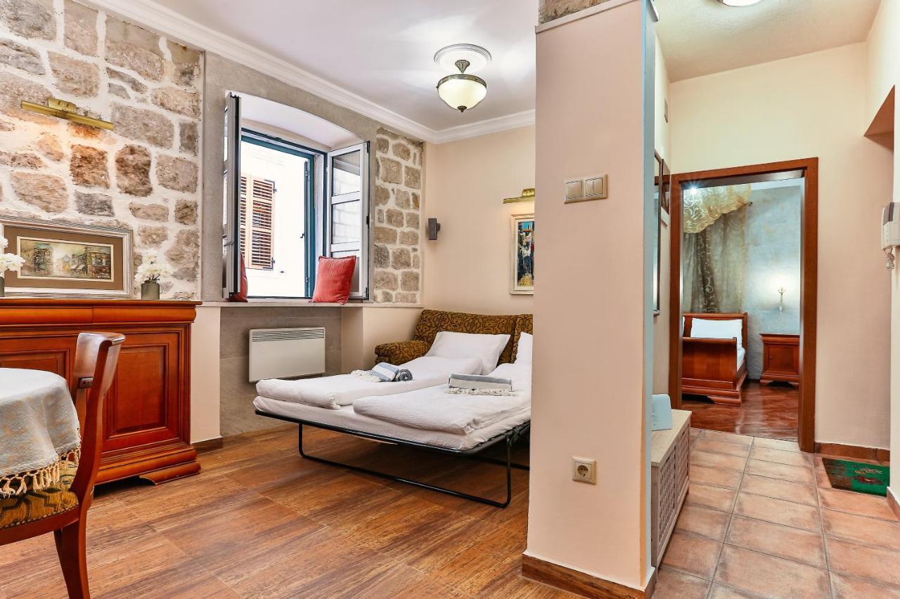 Apartman 367 Kotor Luaran gambar
