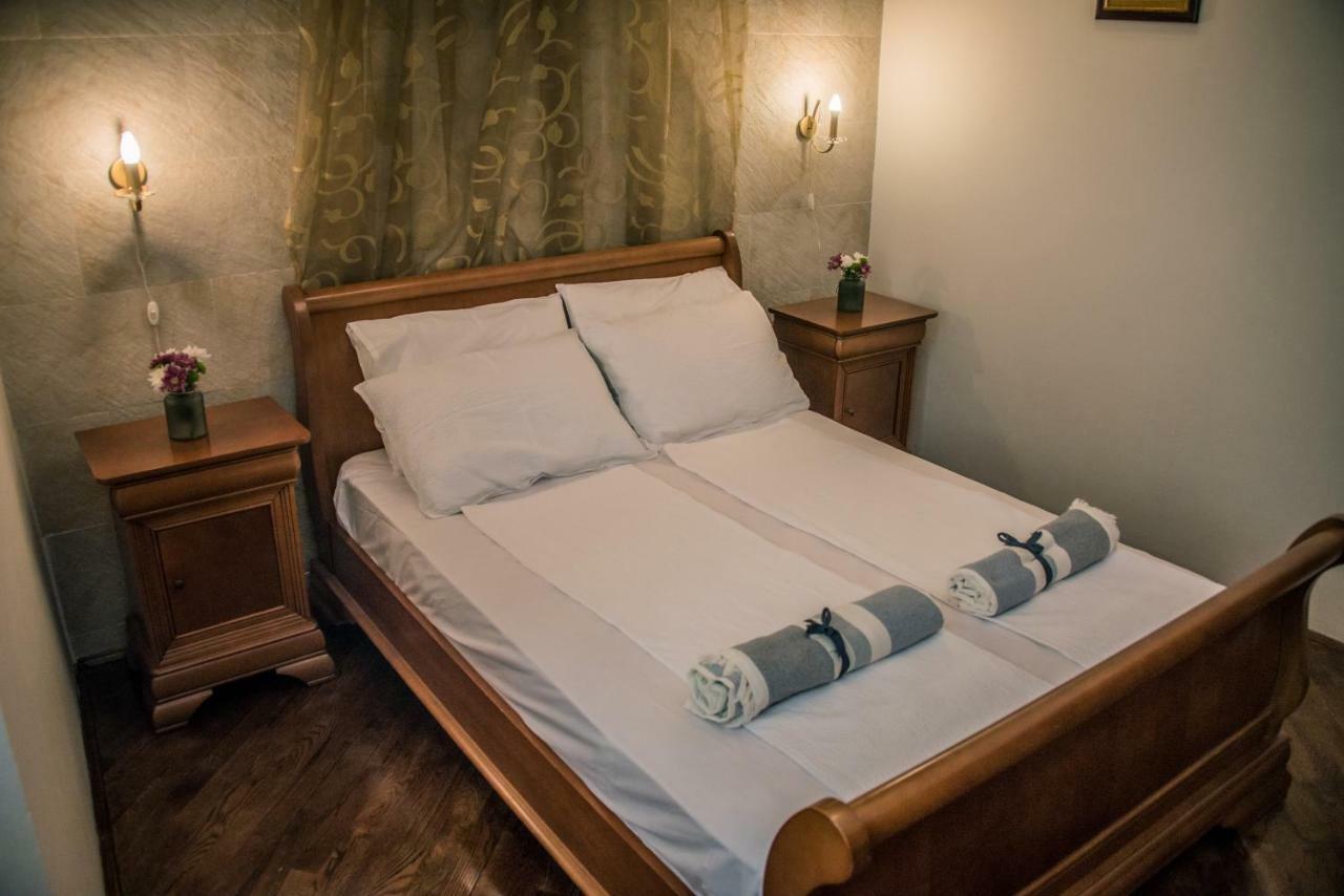 Apartman 367 Kotor Luaran gambar